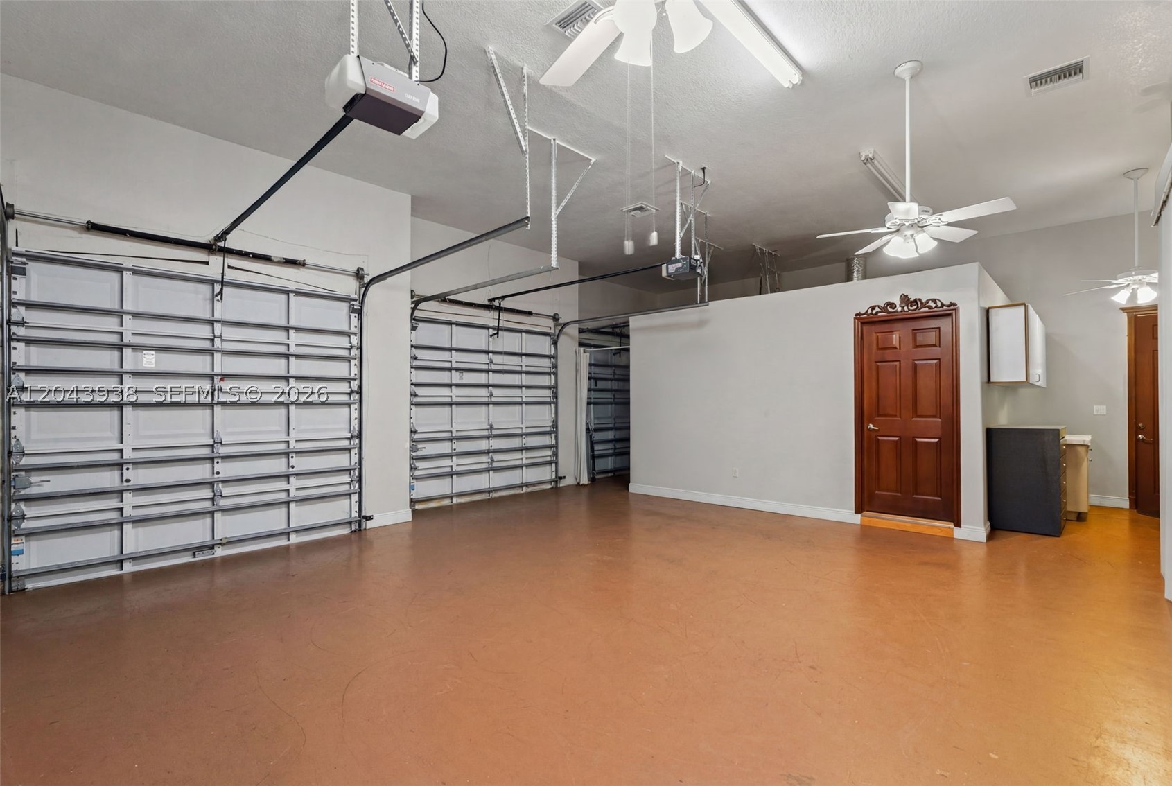 BISCADO ESTS SEC 1 - Residential