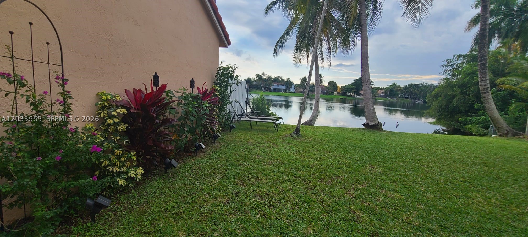 TANGLEWOOD TOWNHOMES - Residential