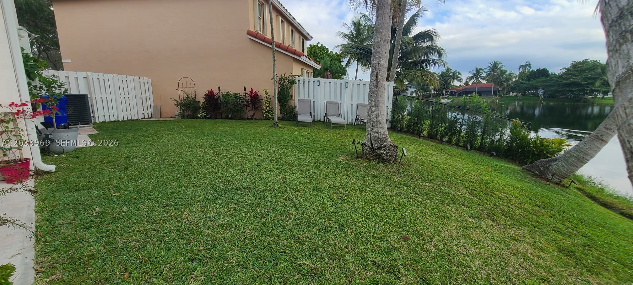 TANGLEWOOD TOWNHOMES - Residential