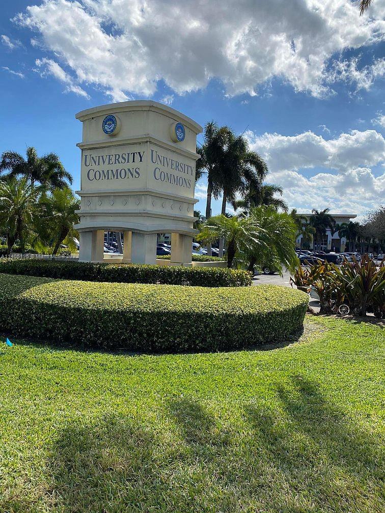 SABAL PARK - Residential