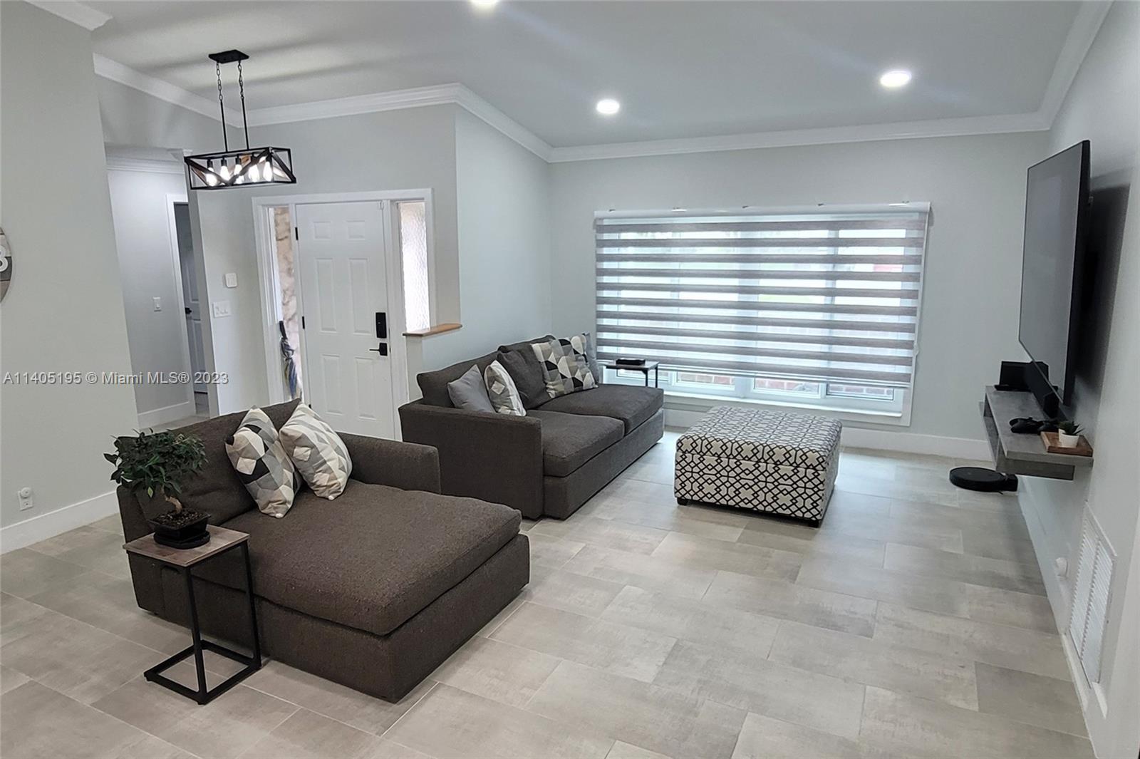 SABAL PARK - Residential