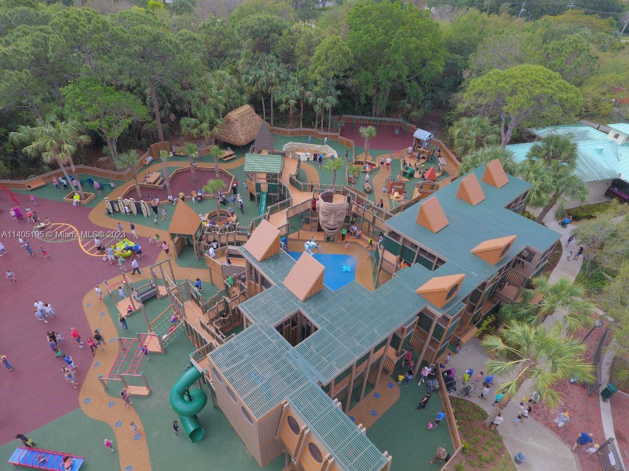 SABAL PARK - Residential