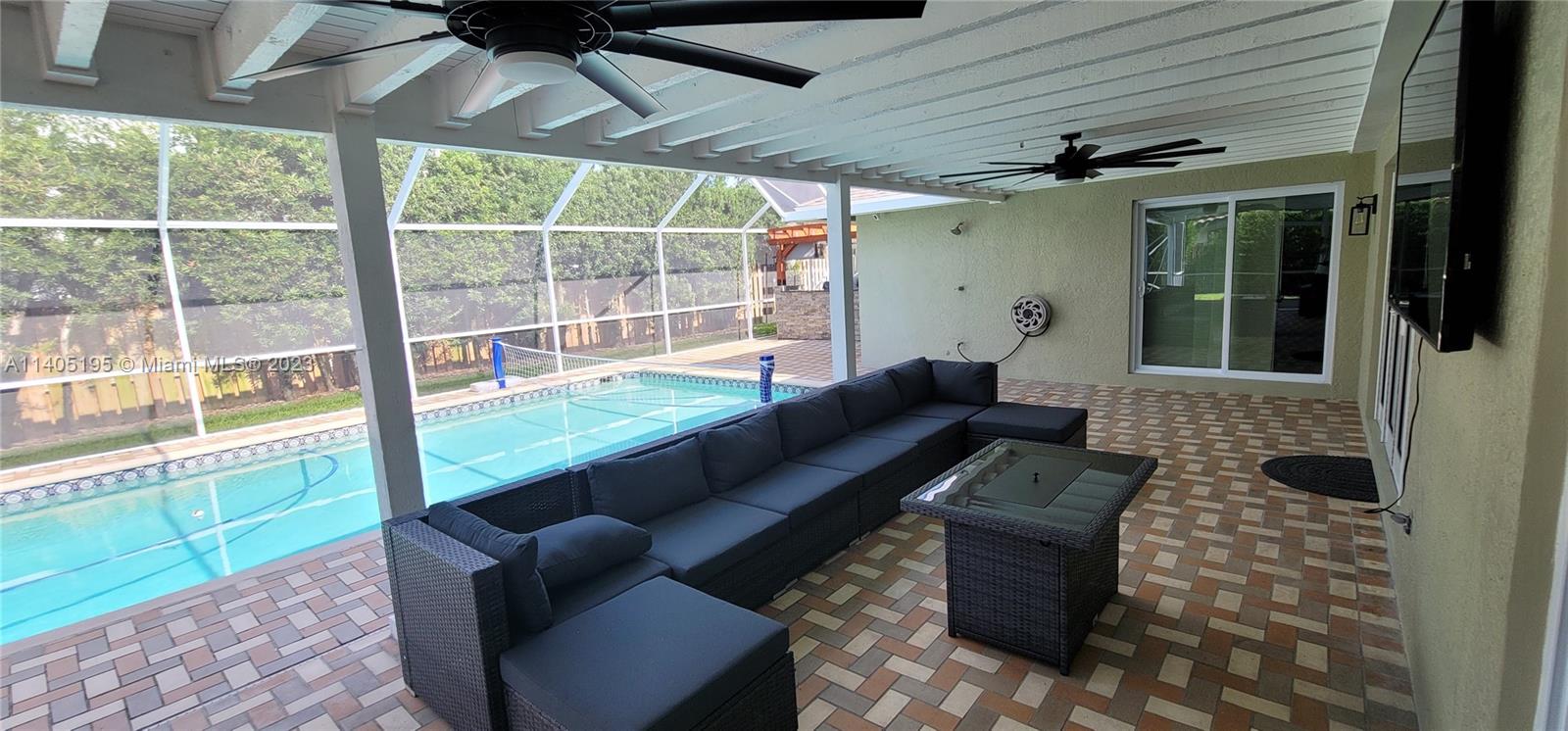 SABAL PARK - Residential