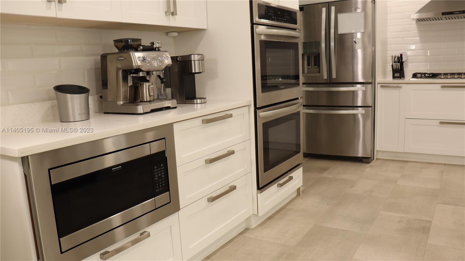 SABAL PARK - Residential