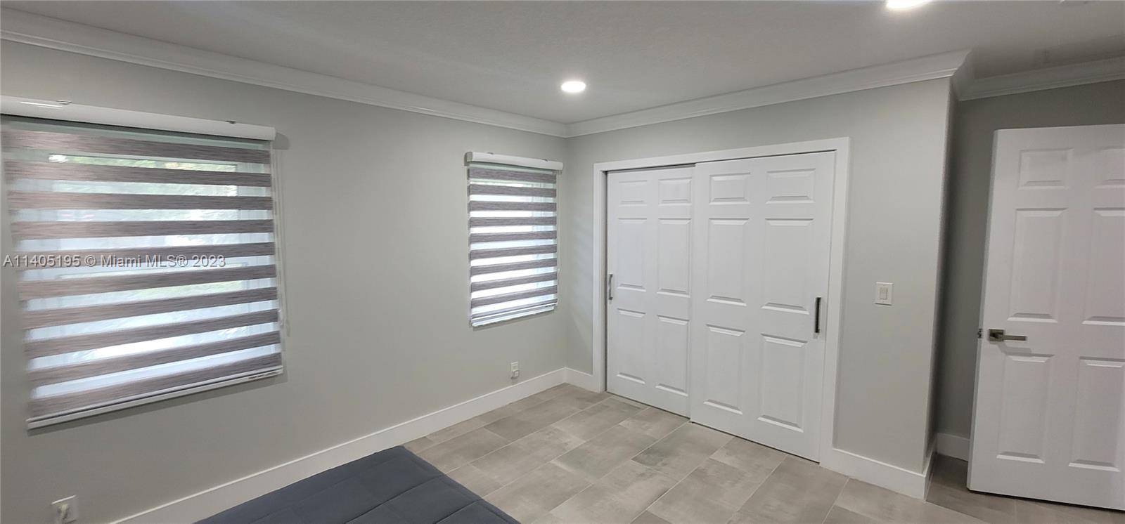 SABAL PARK - Residential
