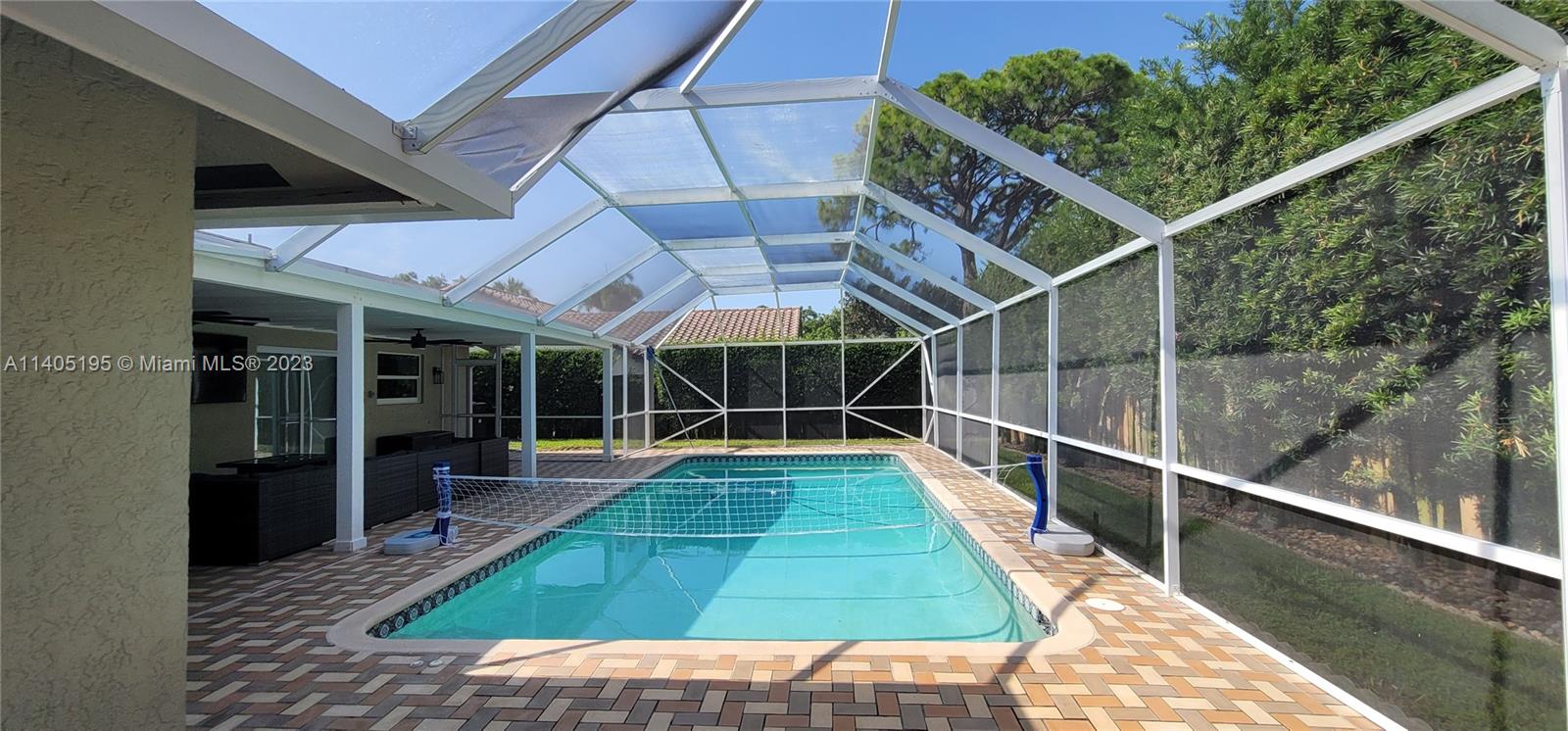 SABAL PARK - Residential