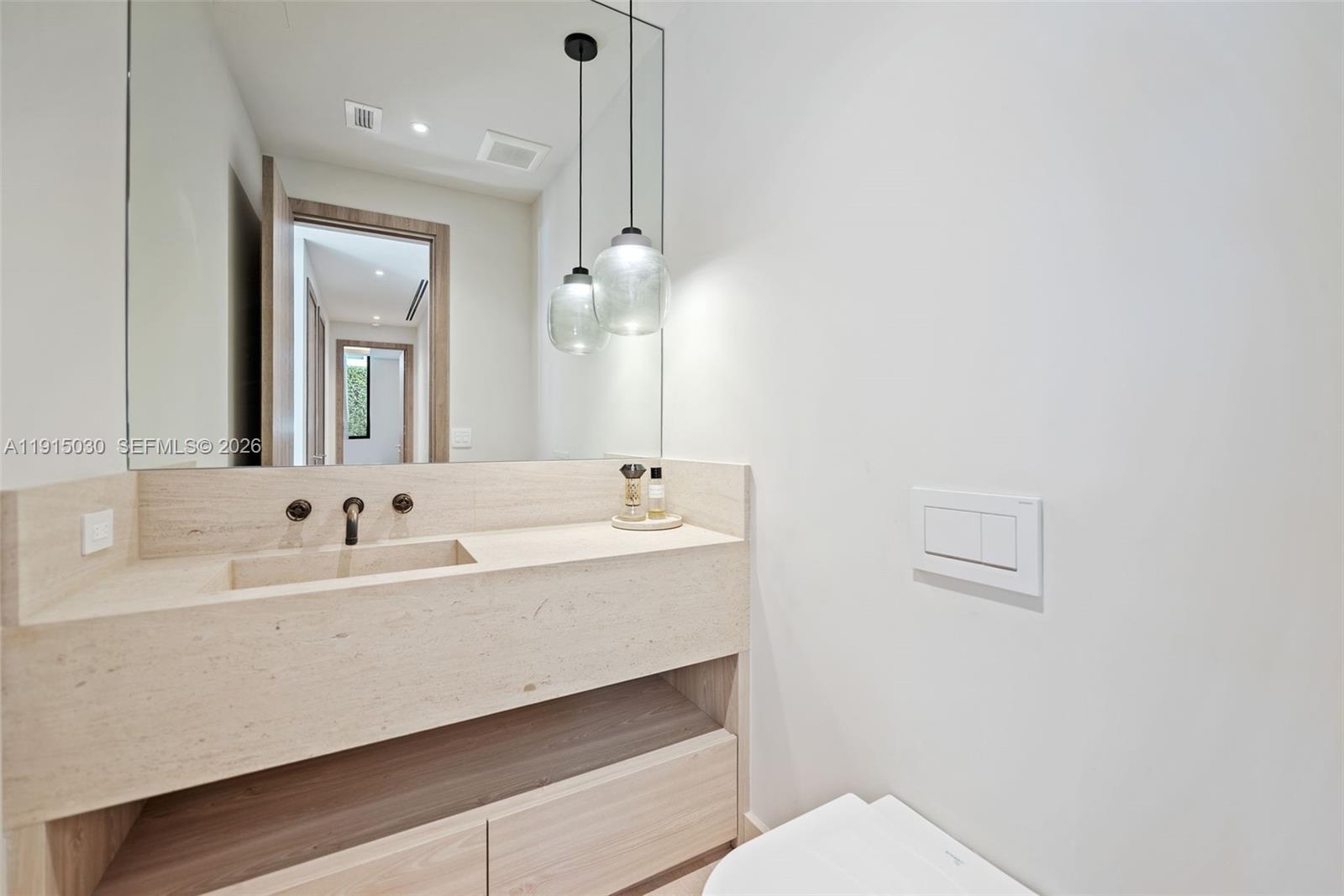 LA GORCE GOLF SUB - Residential