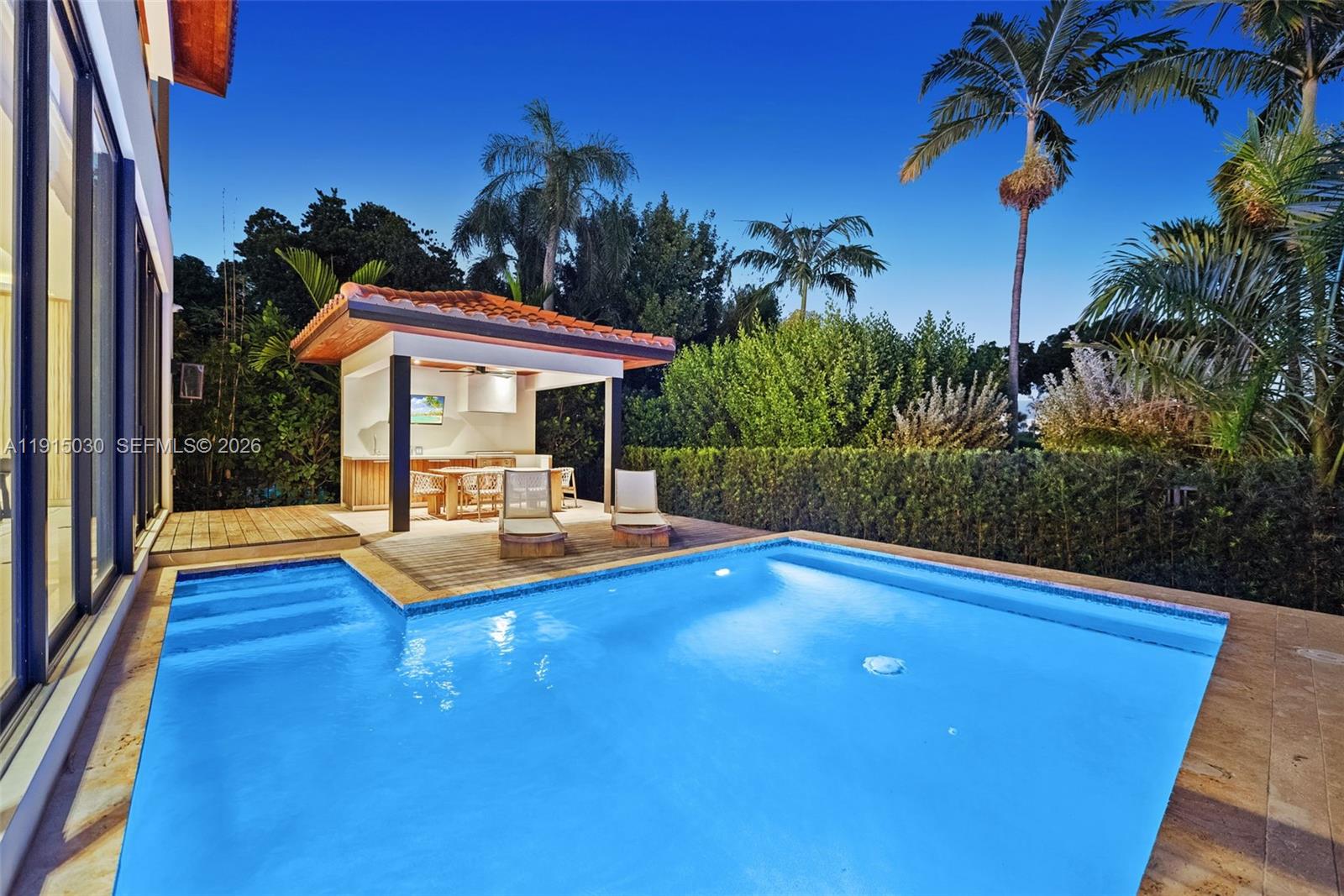 LA GORCE GOLF SUB - Residential