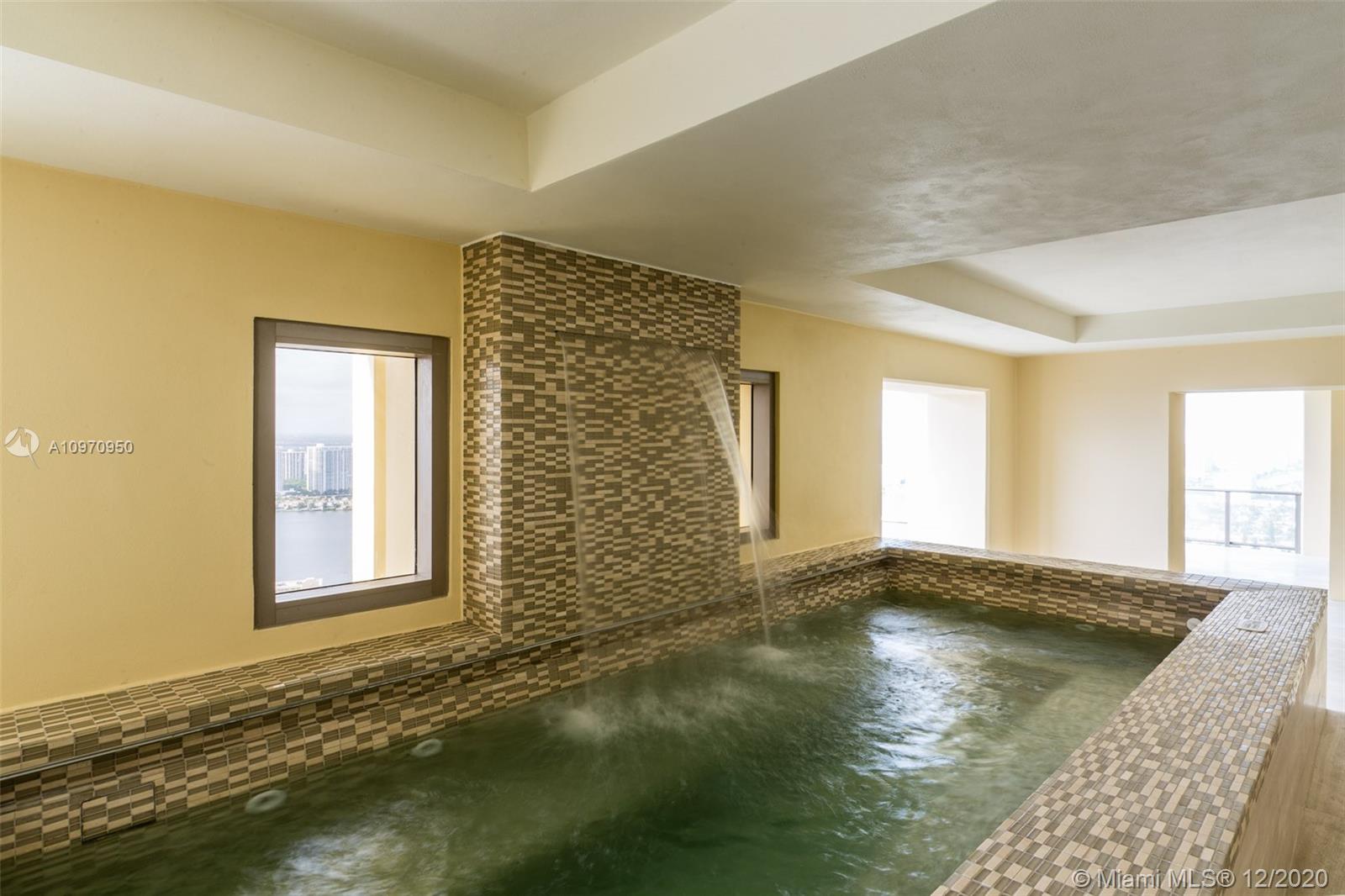 Mansions at Acqualina - Residential
