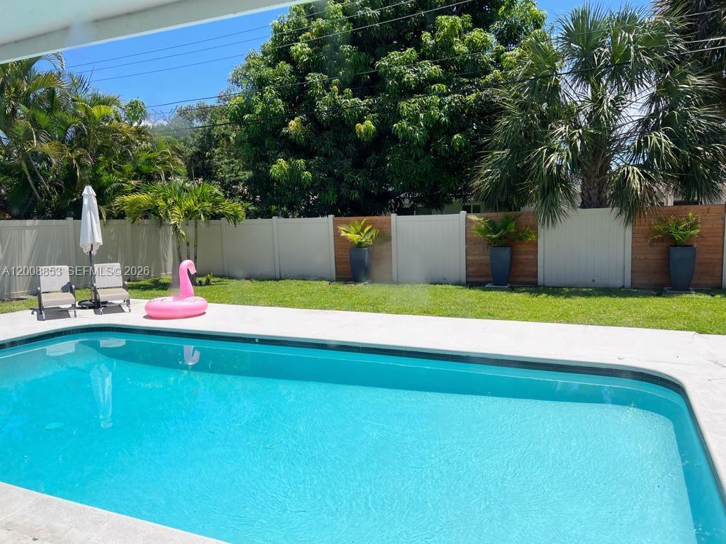 IMPERIAL POINT 2 SEC - Residential