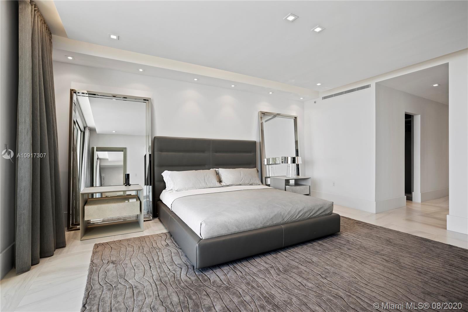 OCEAN HOUSE CONDO - Residential