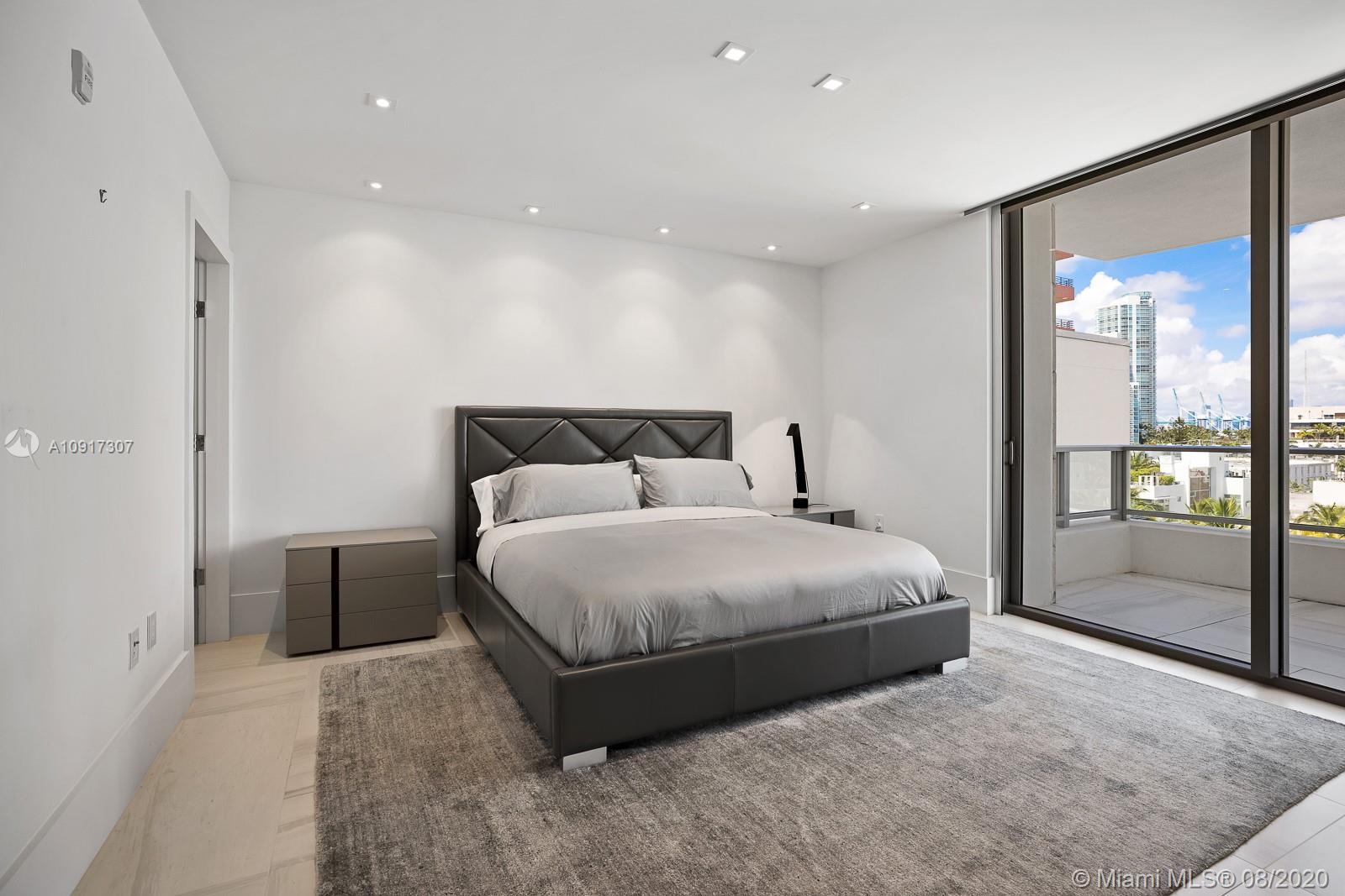 OCEAN HOUSE CONDO - Residential