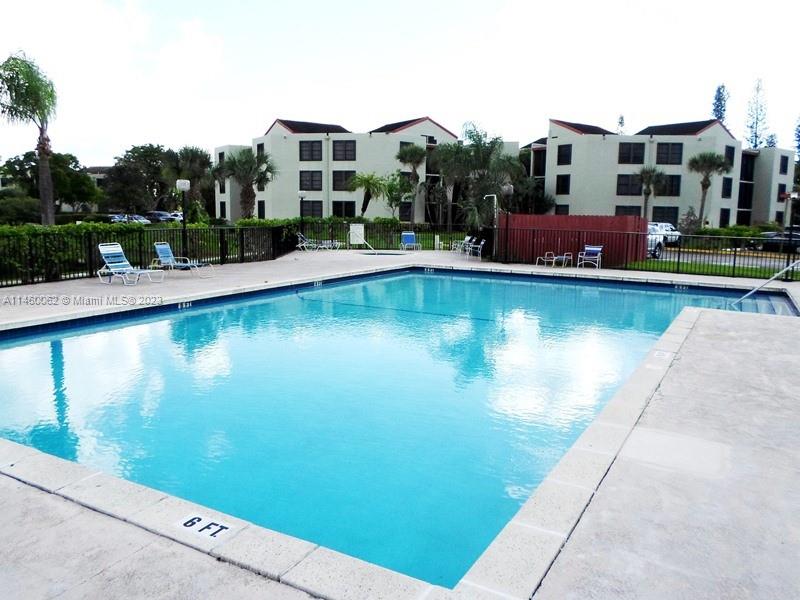LAKE POINTE CONDOMINIUM N - Residential