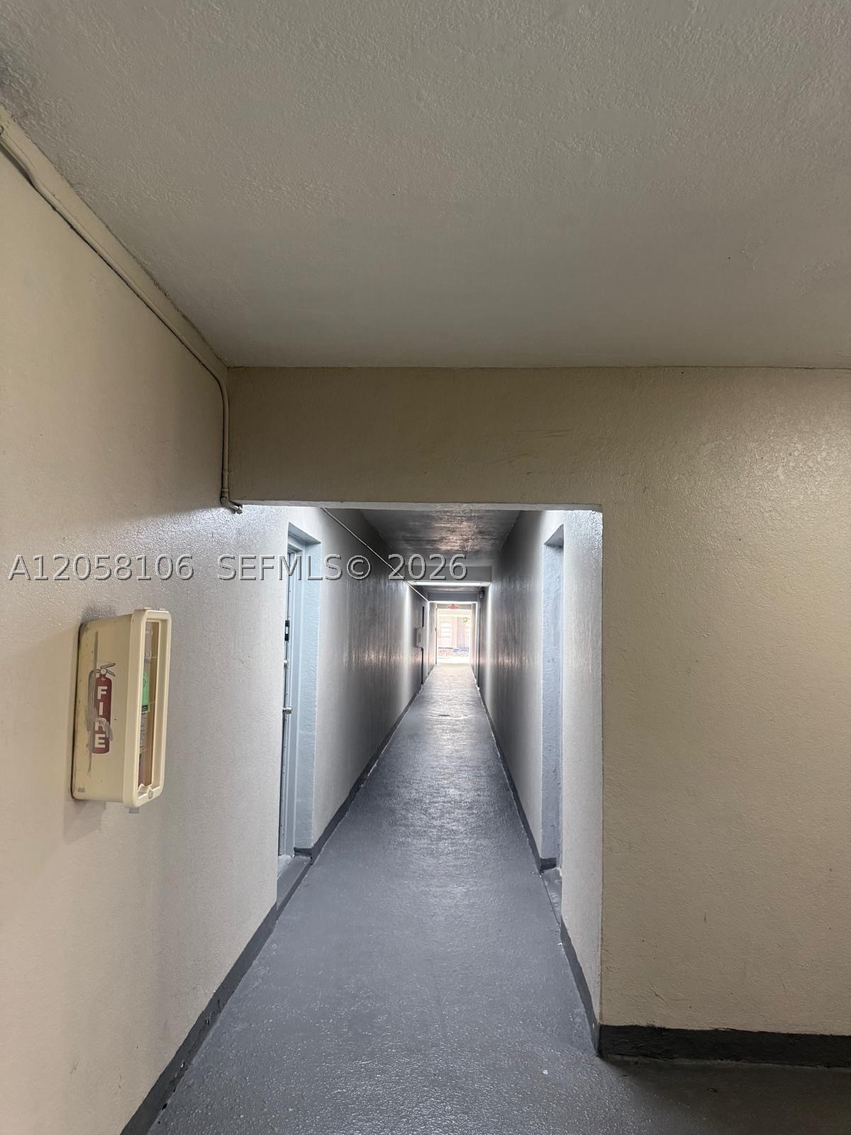 CAMBRIDGE CONDO - Residential