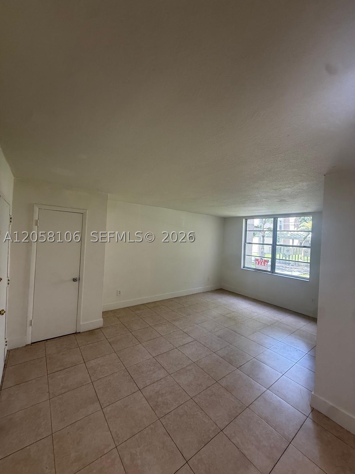 CAMBRIDGE CONDO - Residential