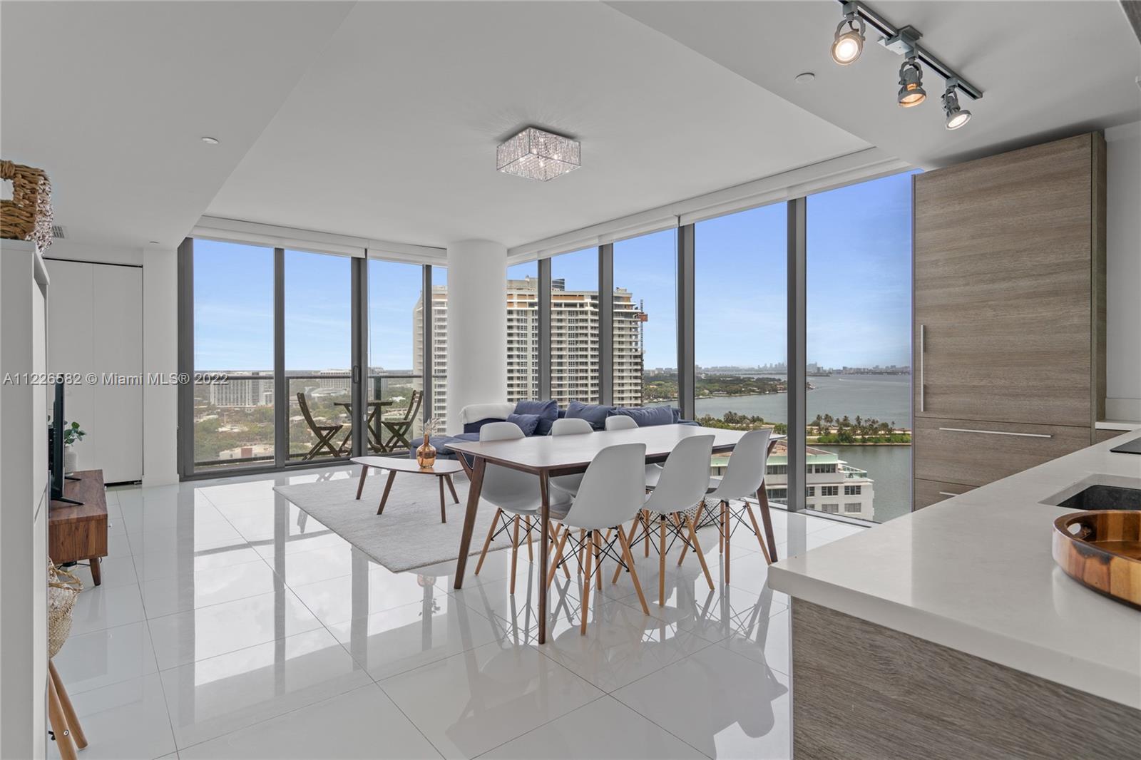 PARAISO BAY CONDO - Residential Lease