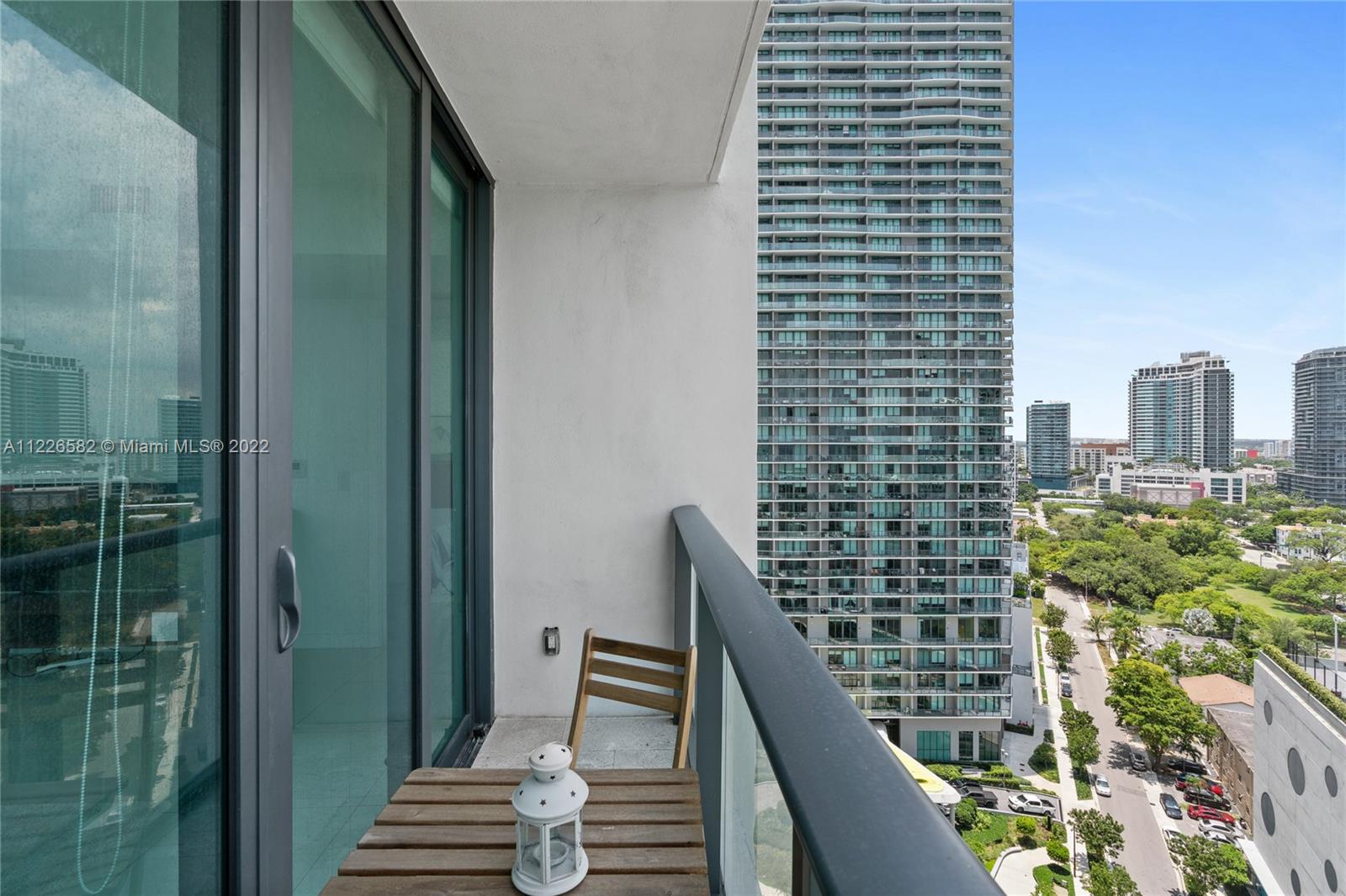 PARAISO BAY CONDO - Residential Lease