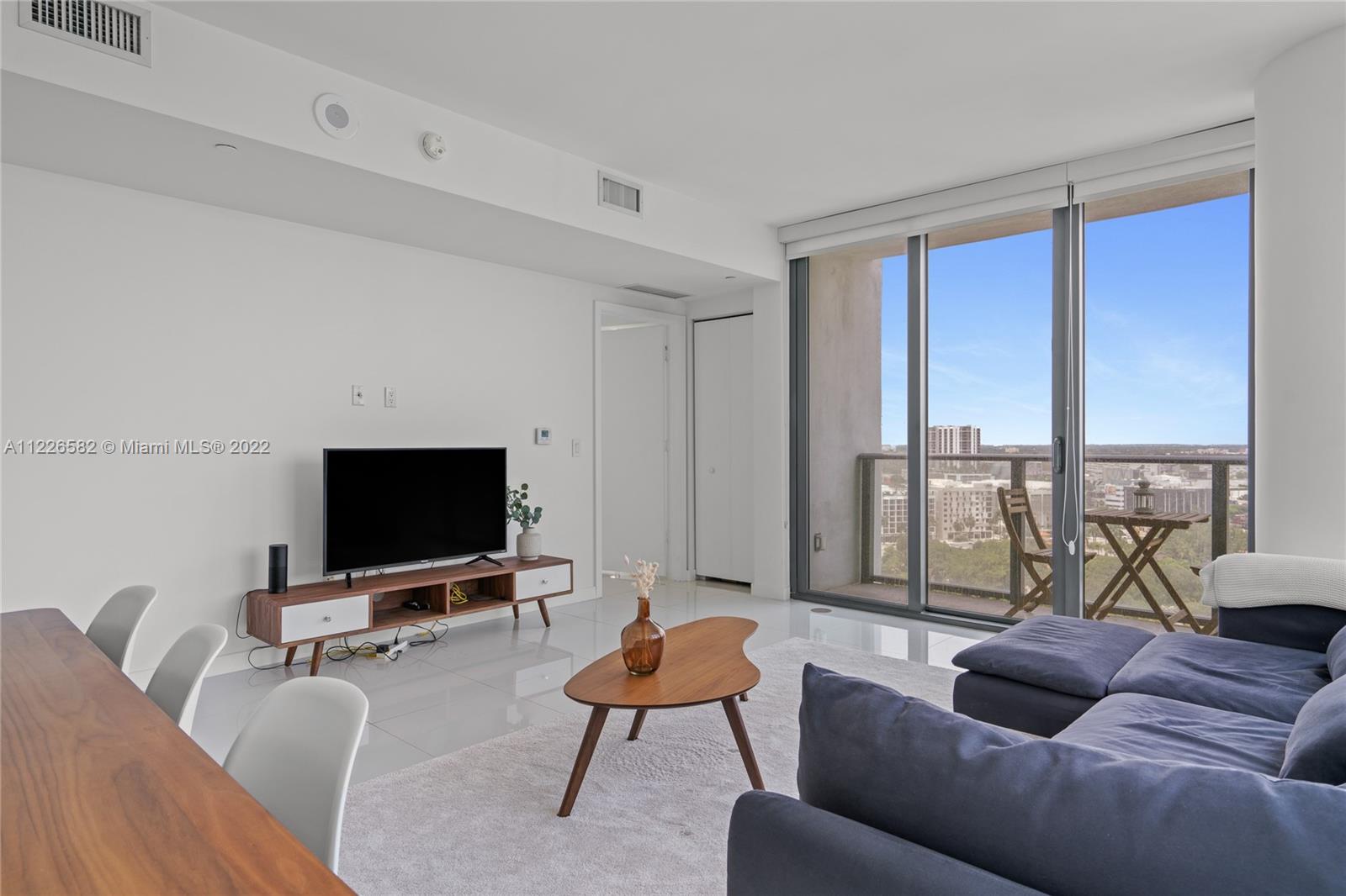PARAISO BAY CONDO - Residential Lease