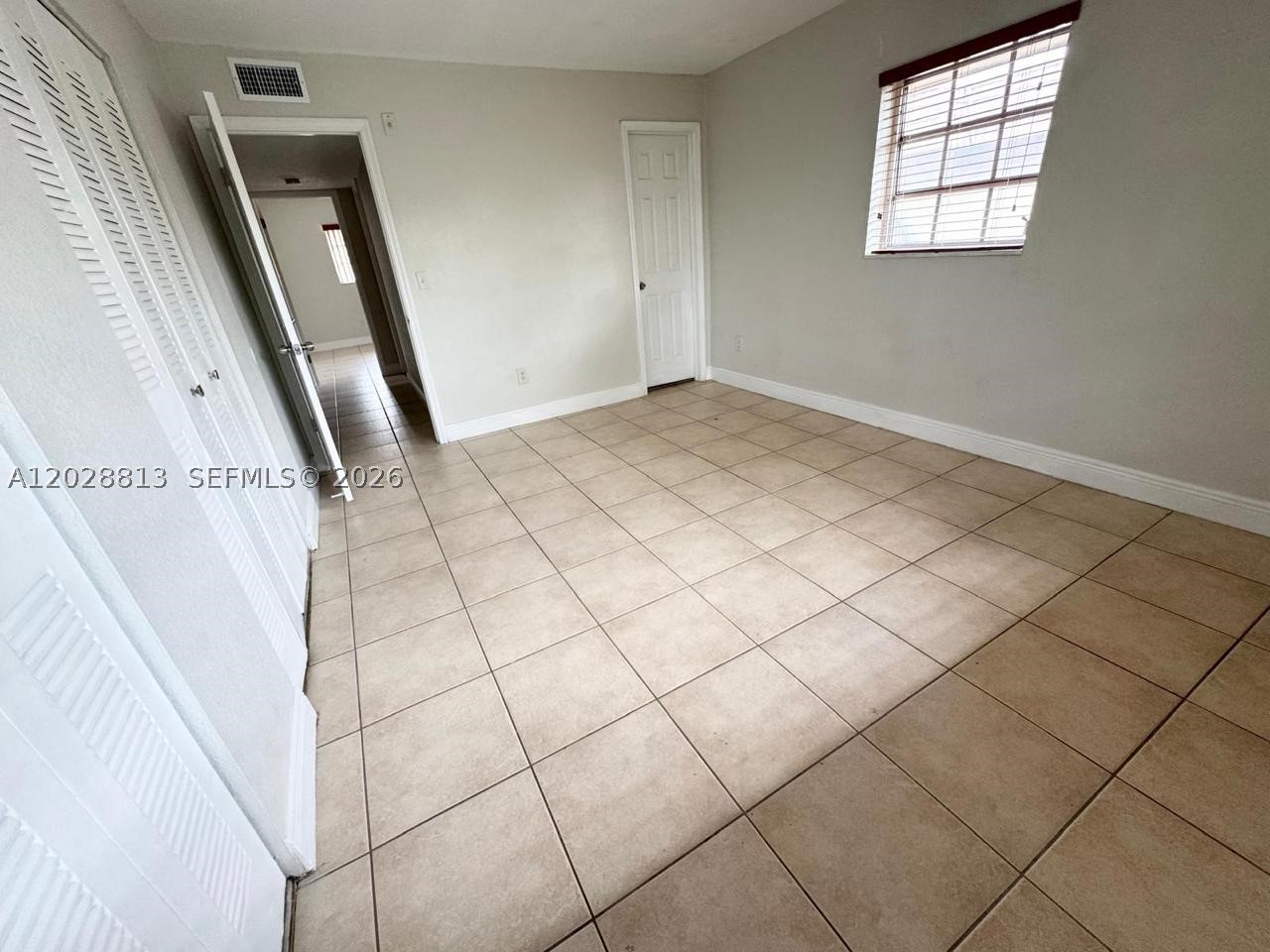 COURTYARDS AT KENDALL CON - Residential Lease