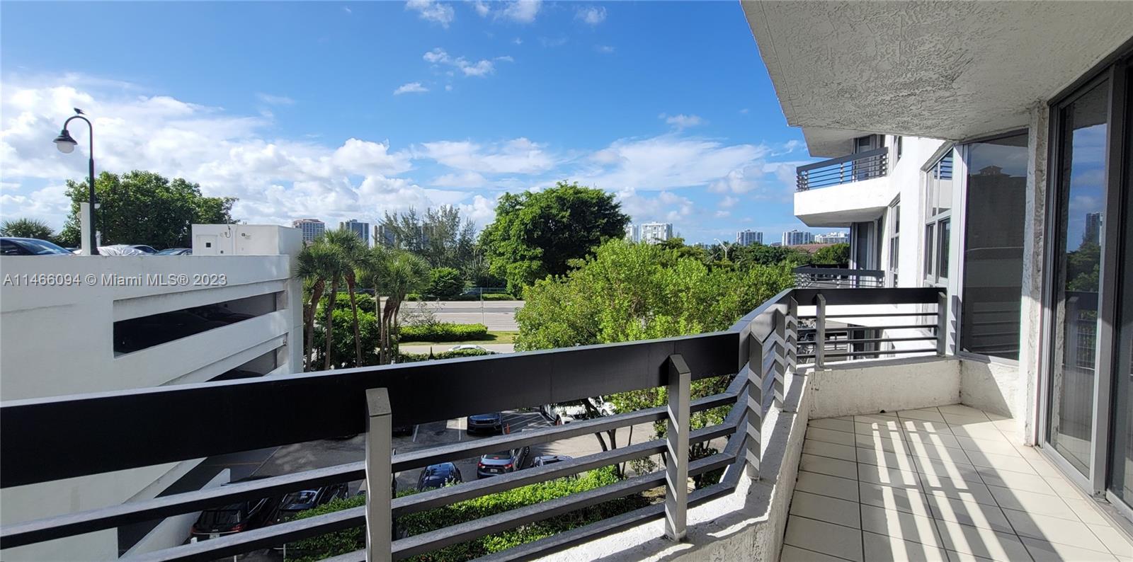 MYSTIC POINTE TOWER 600 - Residential Lease