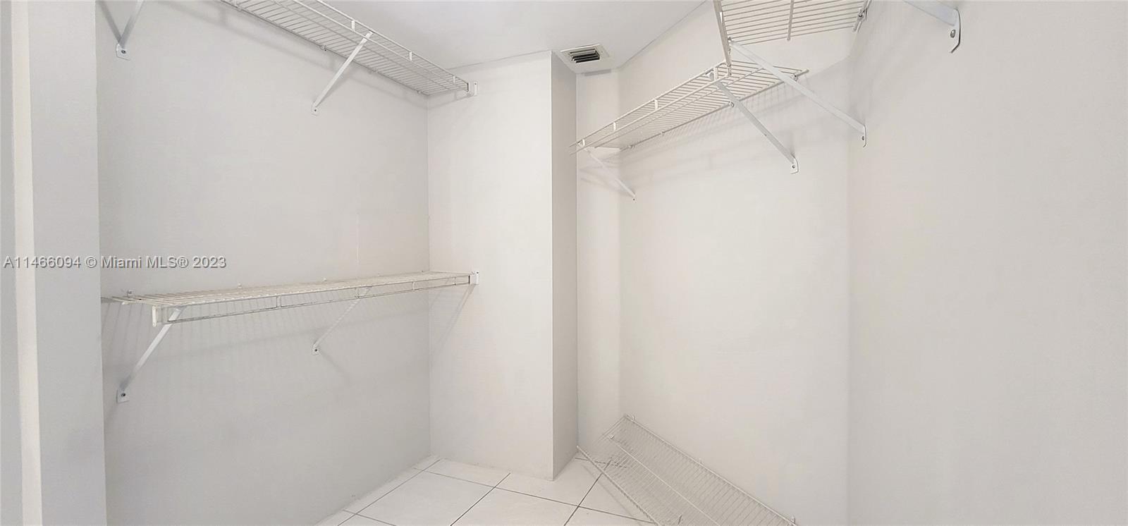 MYSTIC POINTE TOWER 600 - Residential Lease
