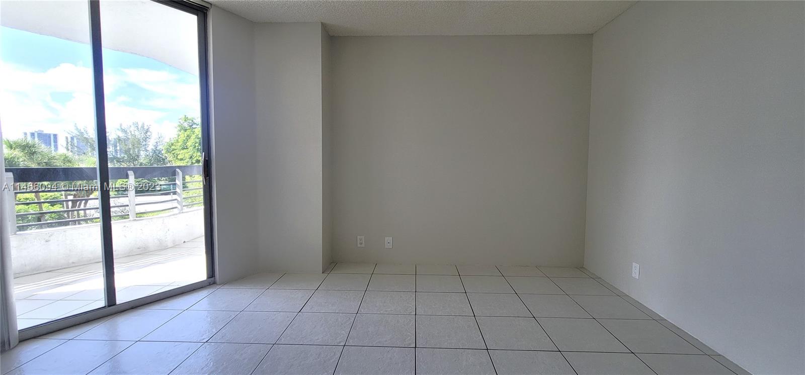 MYSTIC POINTE TOWER 600 - Residential Lease