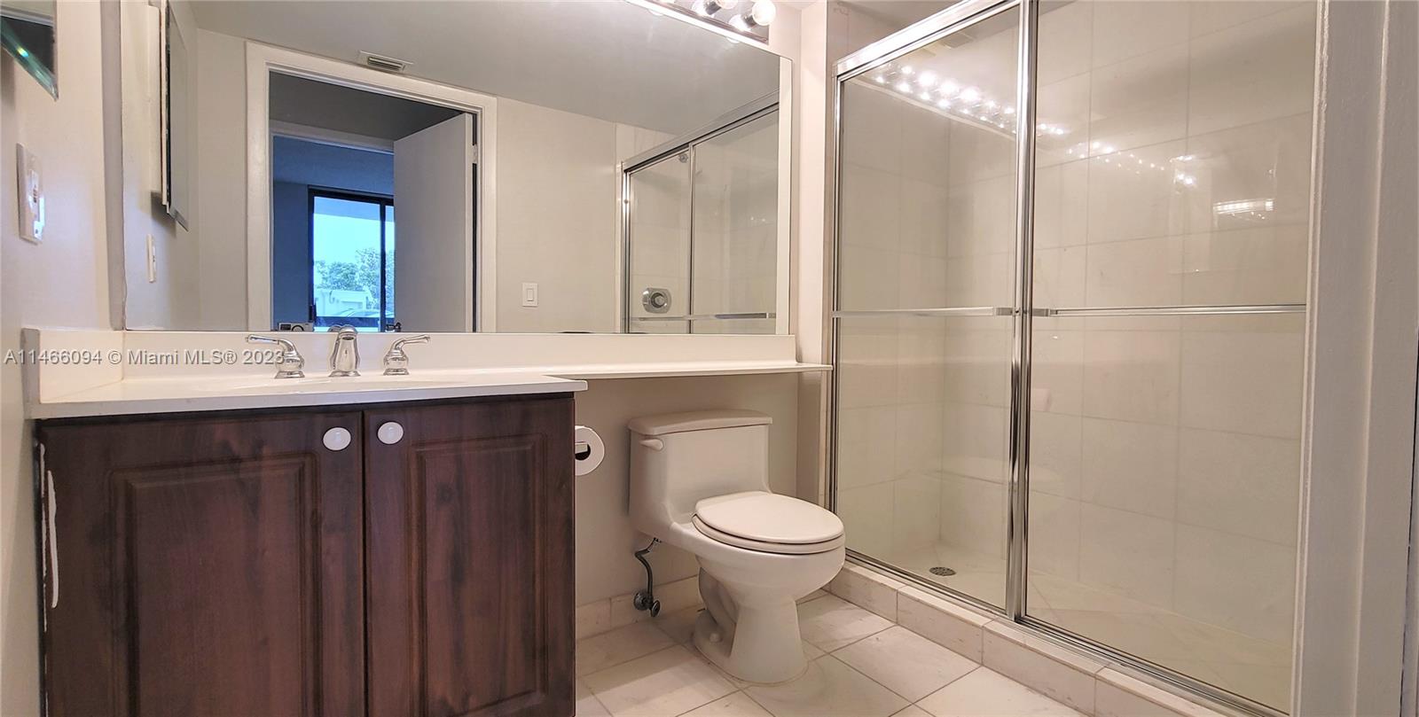 MYSTIC POINTE TOWER 600 - Residential Lease