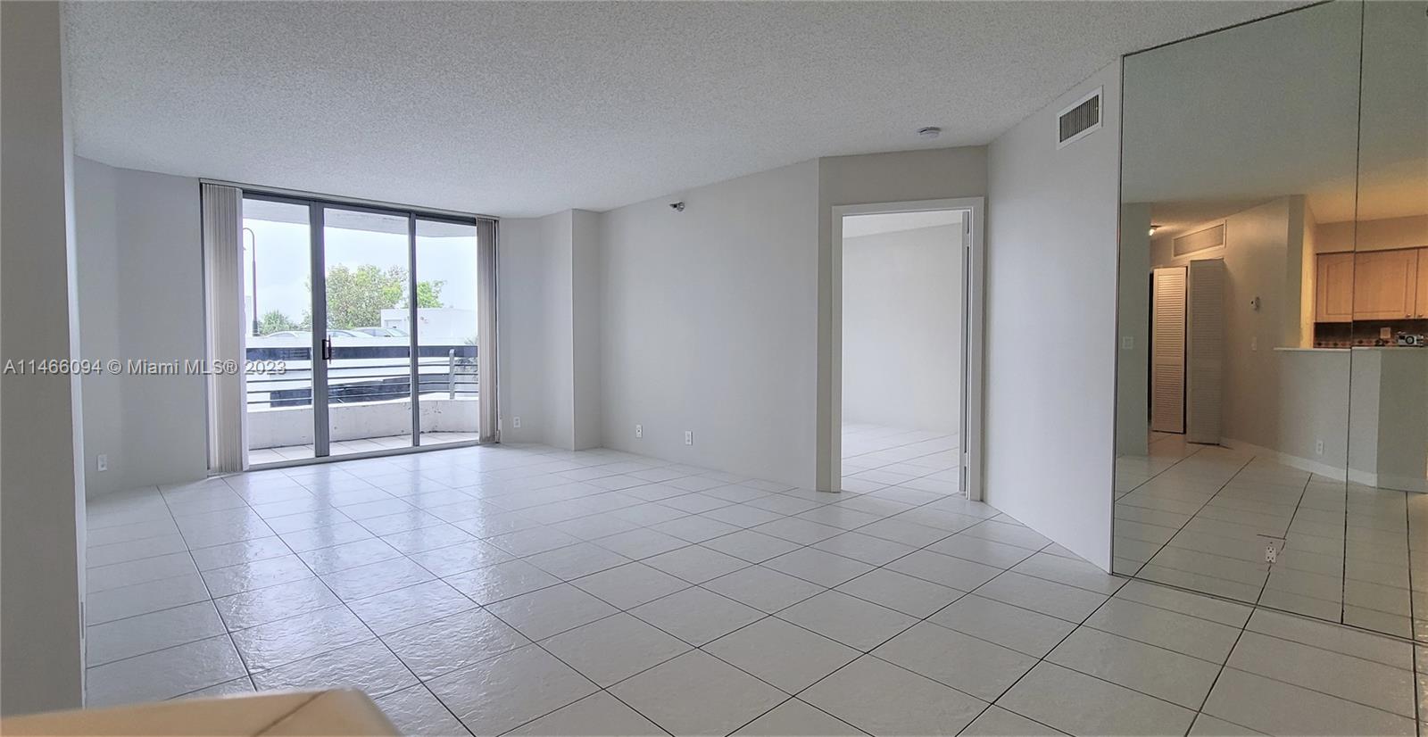 MYSTIC POINTE TOWER 600 - Residential Lease