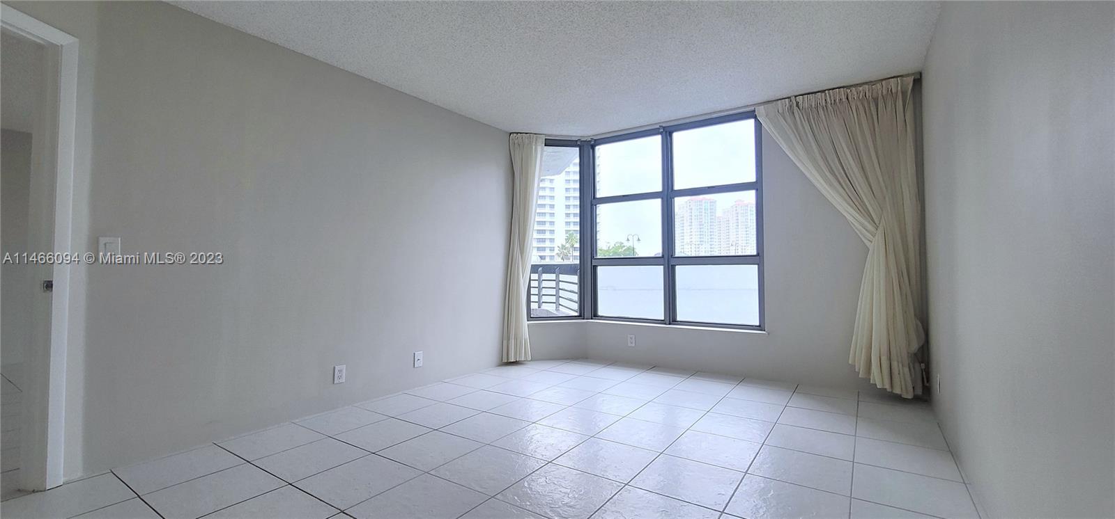 MYSTIC POINTE TOWER 600 - Residential Lease