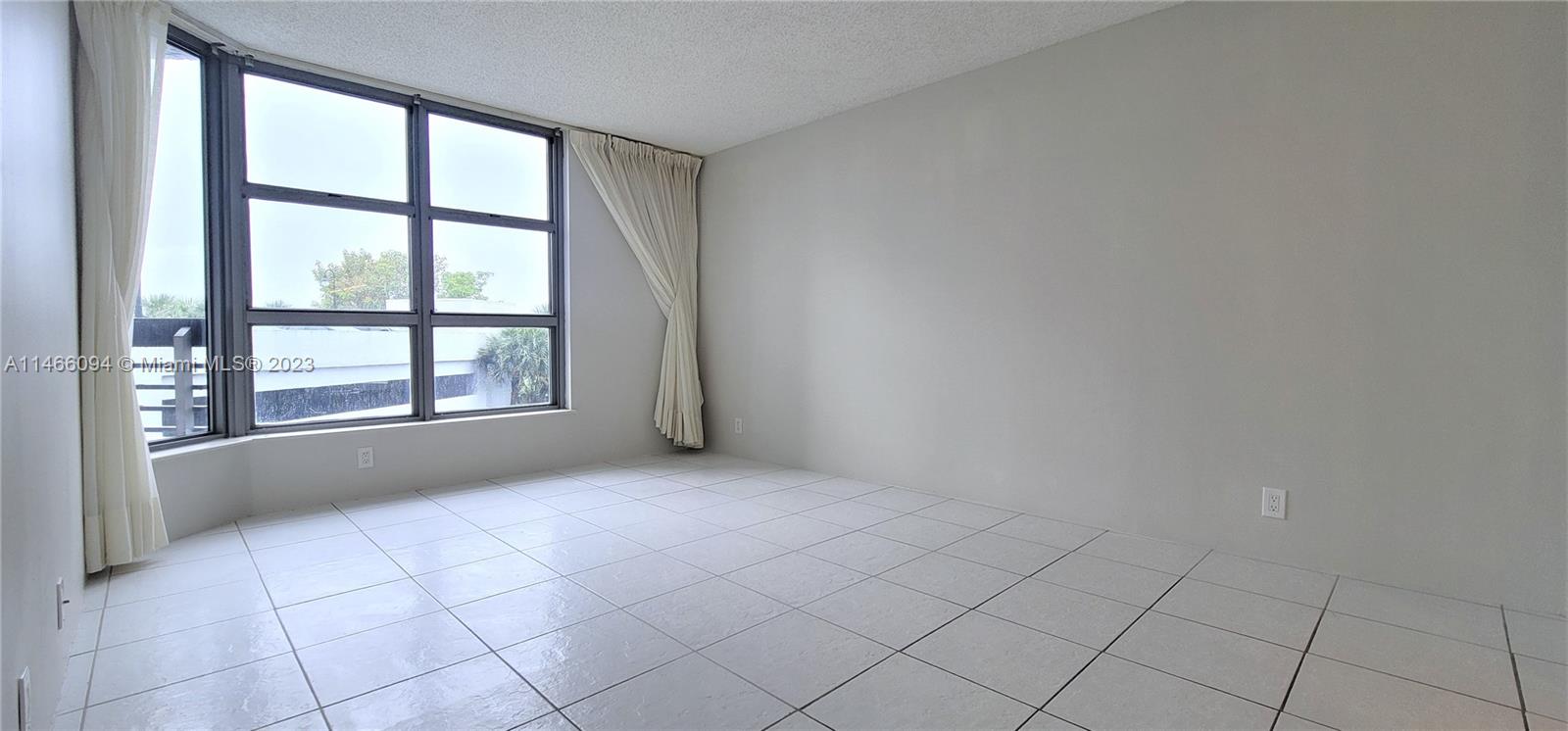 MYSTIC POINTE TOWER 600 - Residential Lease