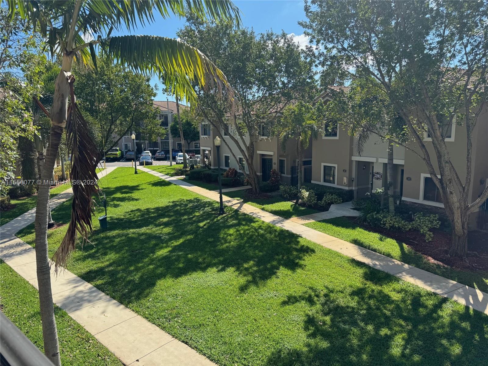 THE COURTS AT BAYSHORE I - Residential
