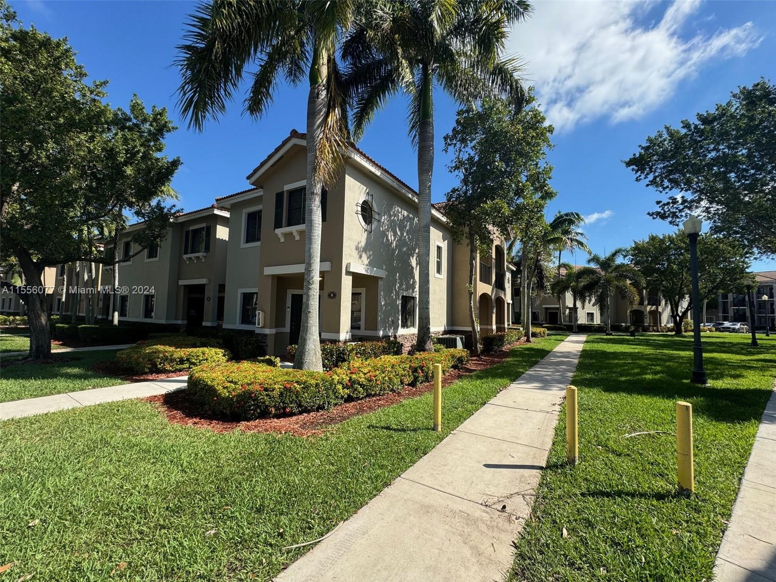 THE COURTS AT BAYSHORE I - Residential