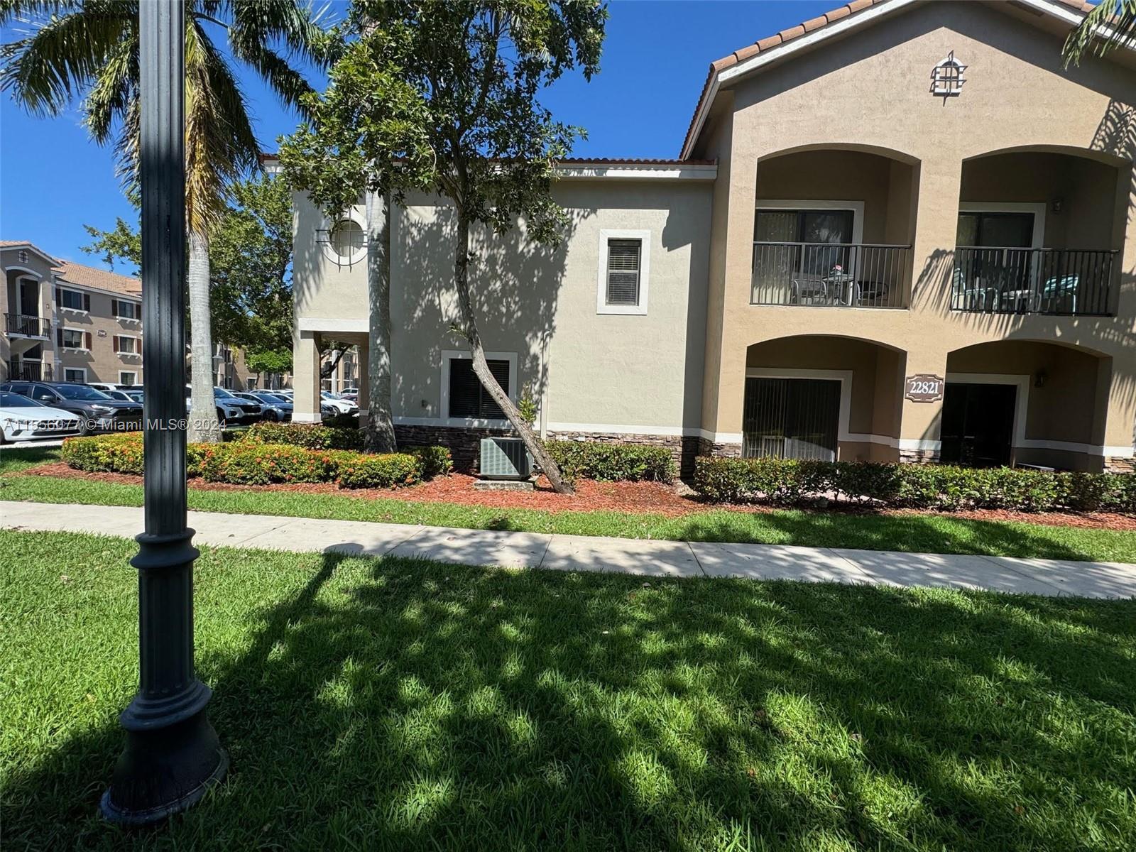 THE COURTS AT BAYSHORE I - Residential