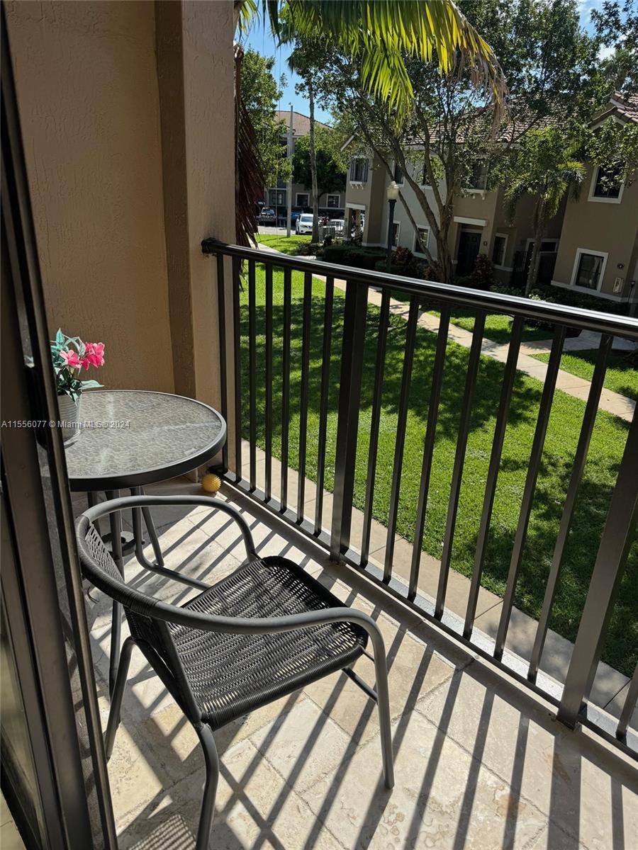 THE COURTS AT BAYSHORE I - Residential