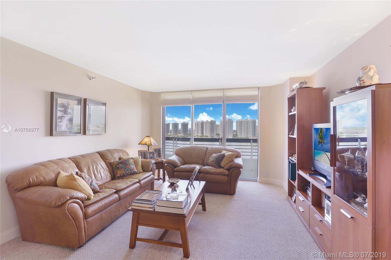 MYSTIC POINTE TOWER 500 C - Residential
