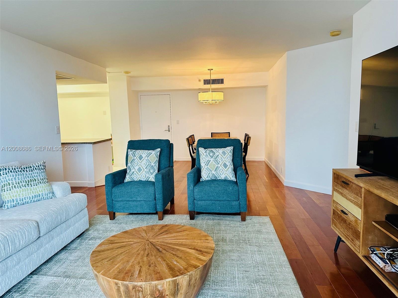 MYSTIC POINTE CONDO NO TH - Residential