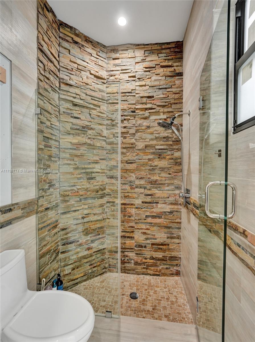 SHADY RIDGE ESTATES - Residential