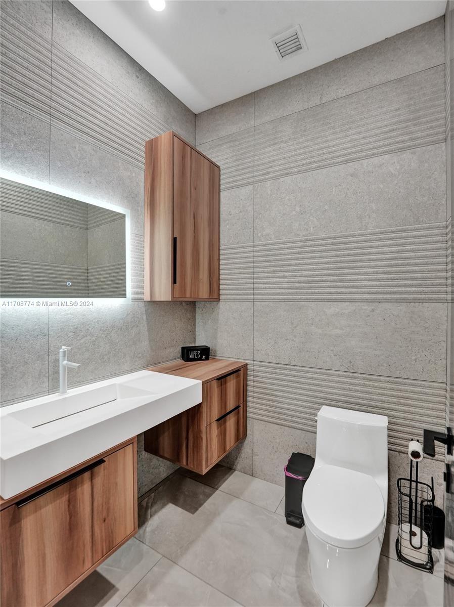 SHADY RIDGE ESTATES - Residential