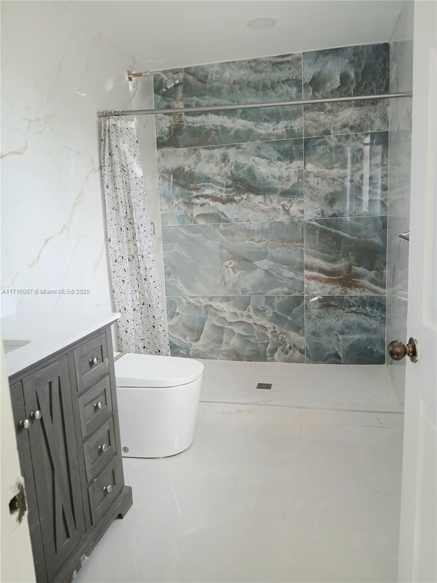 HEFTLERS LAGO MAR WEST - Residential Lease