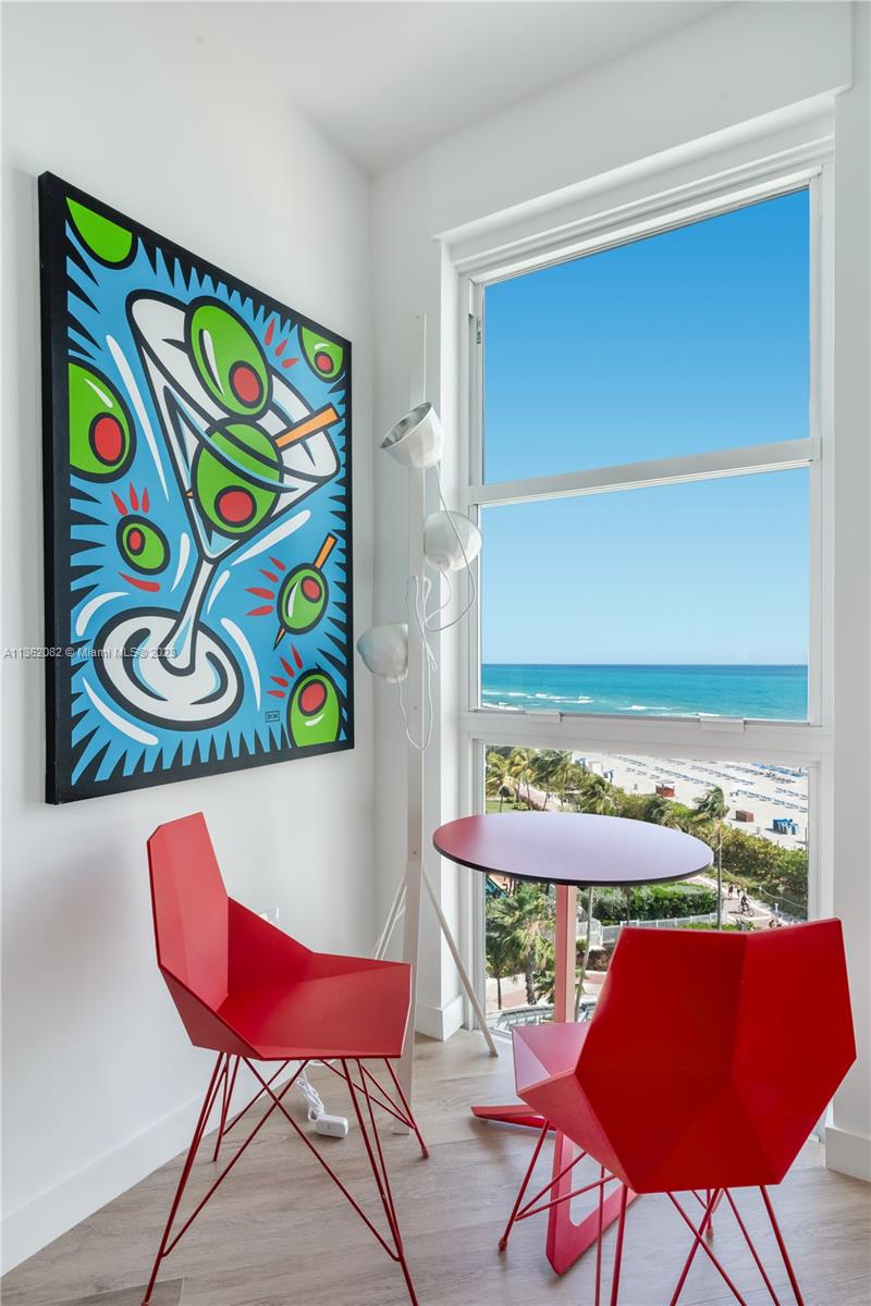 LA TOUR CONDO - Residential