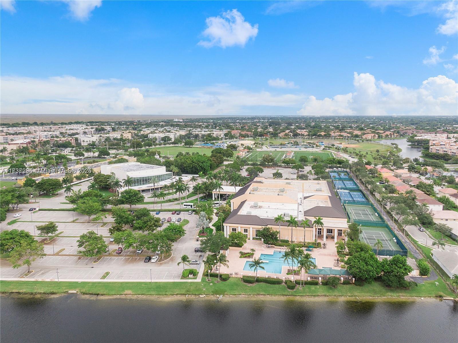 BELFORT CONDOMINIUM I - Residential
