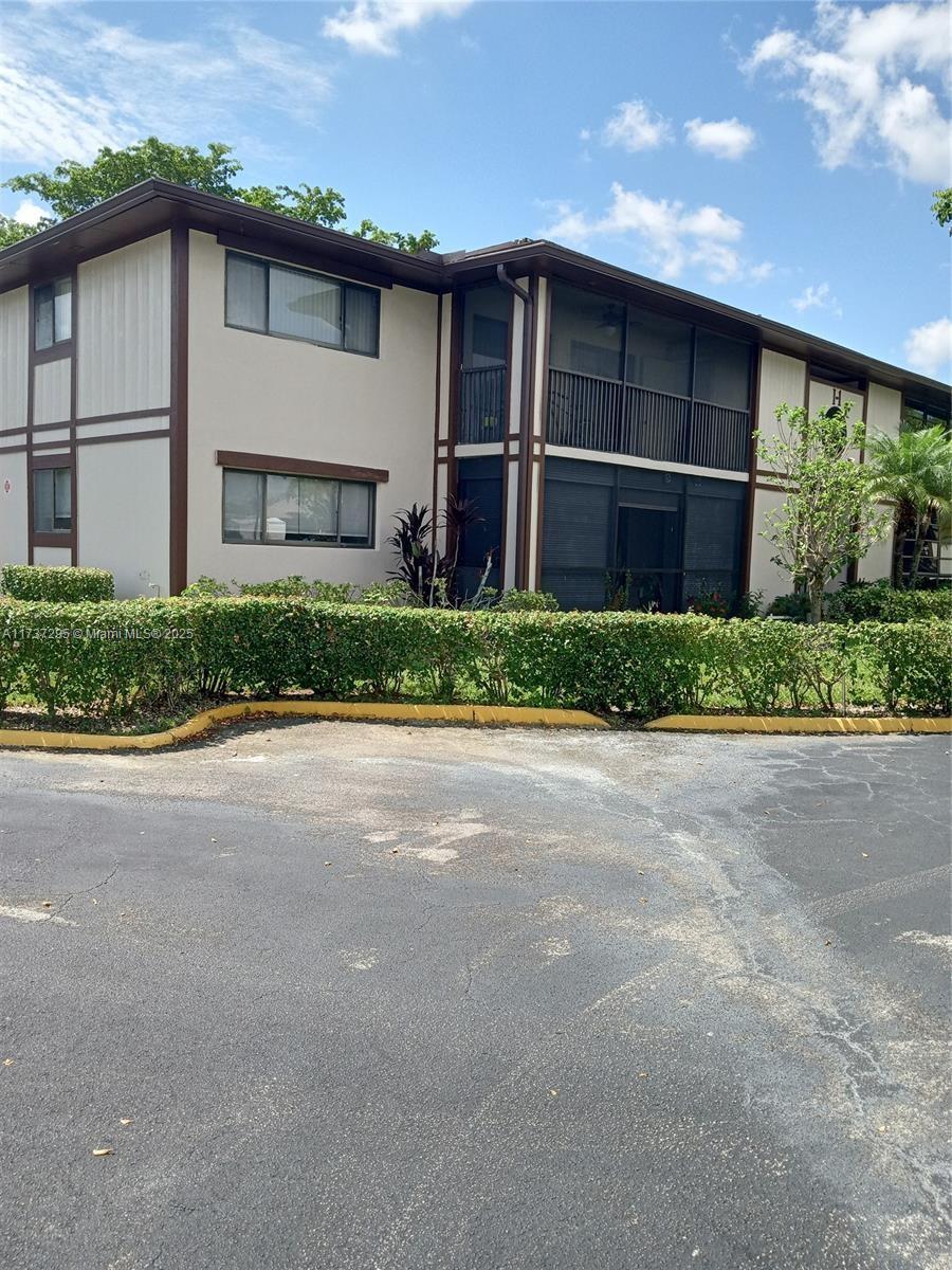 BELFORT CONDOMINIUM I - Residential