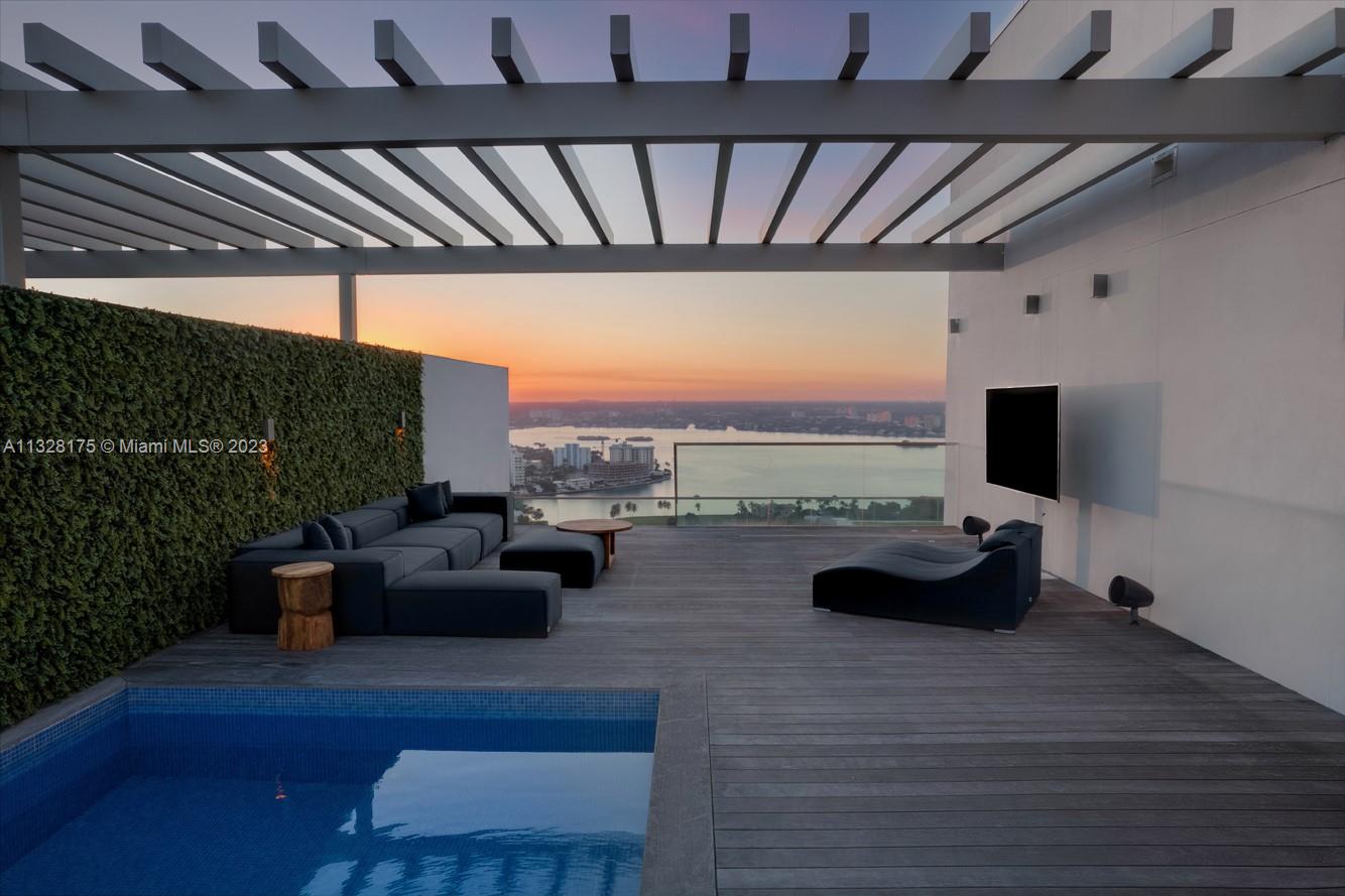OCEANA BAL HARBOUR CONDO - Residential