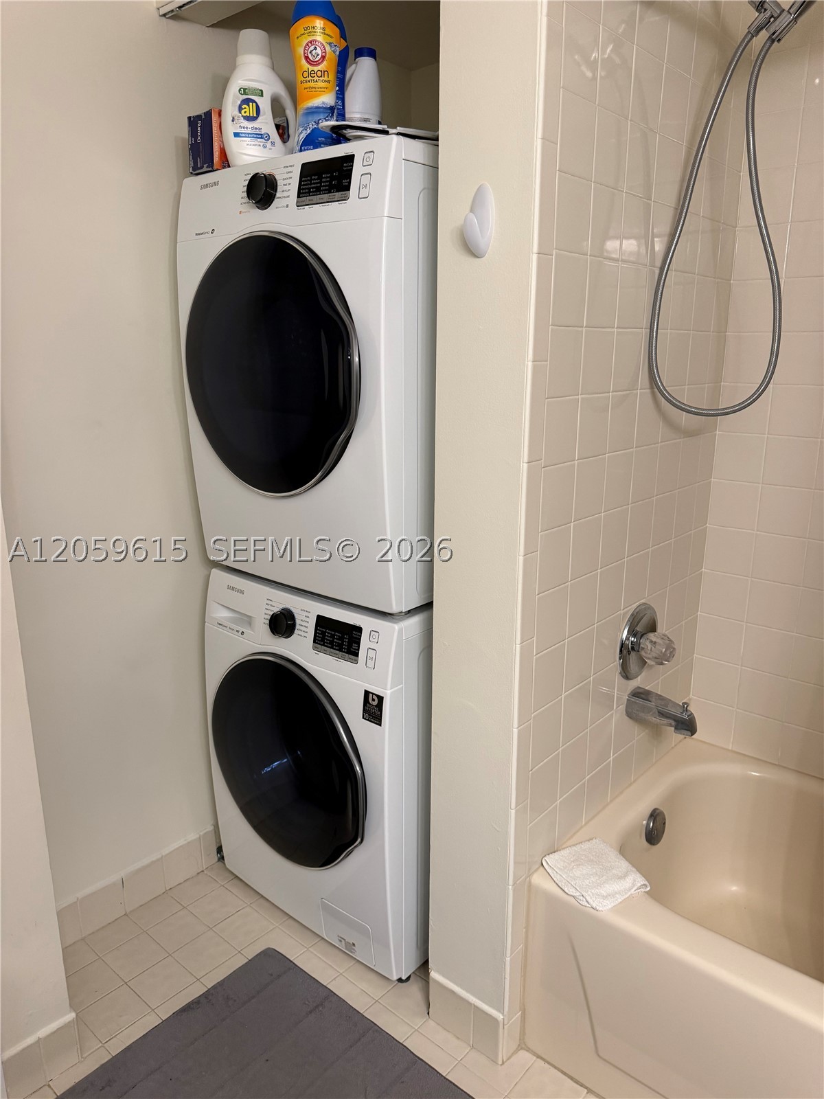 LUCERNE GREENS CONDO - Residential