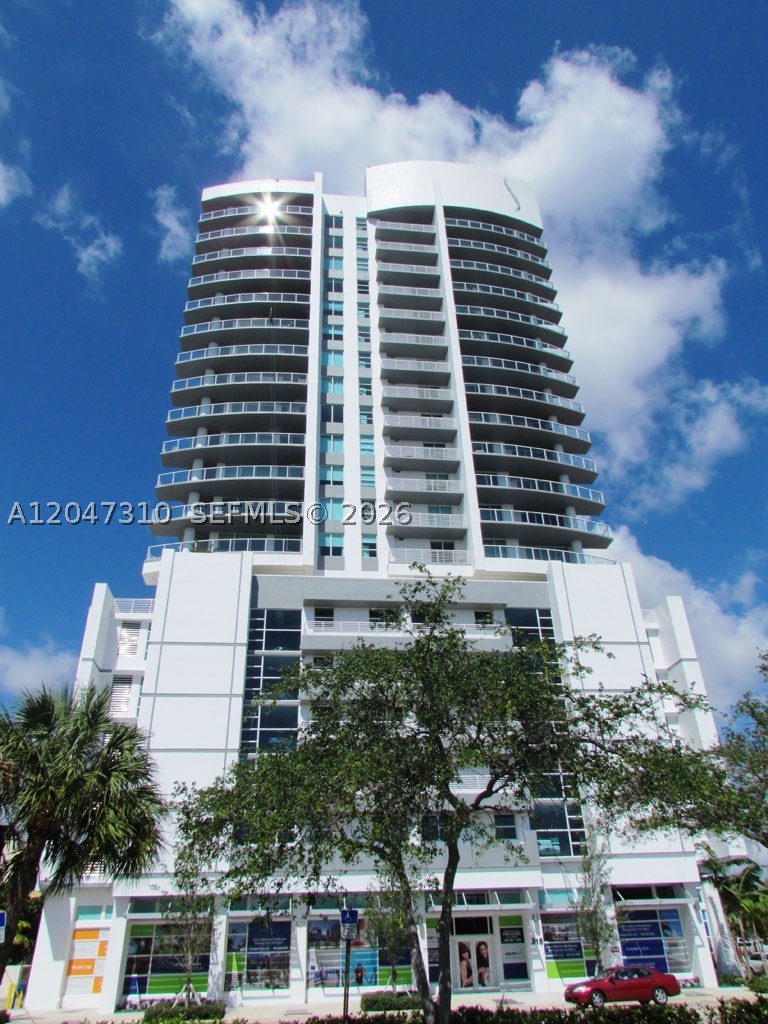 STRADA 315 CONDO - Residential