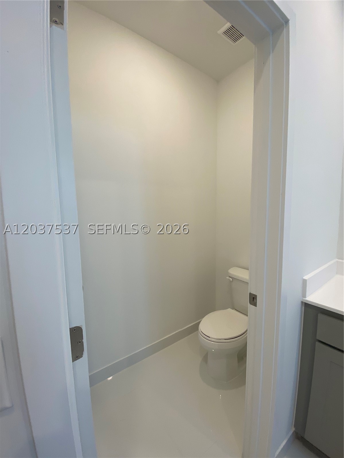 DEVCO VILLAS - Residential Lease