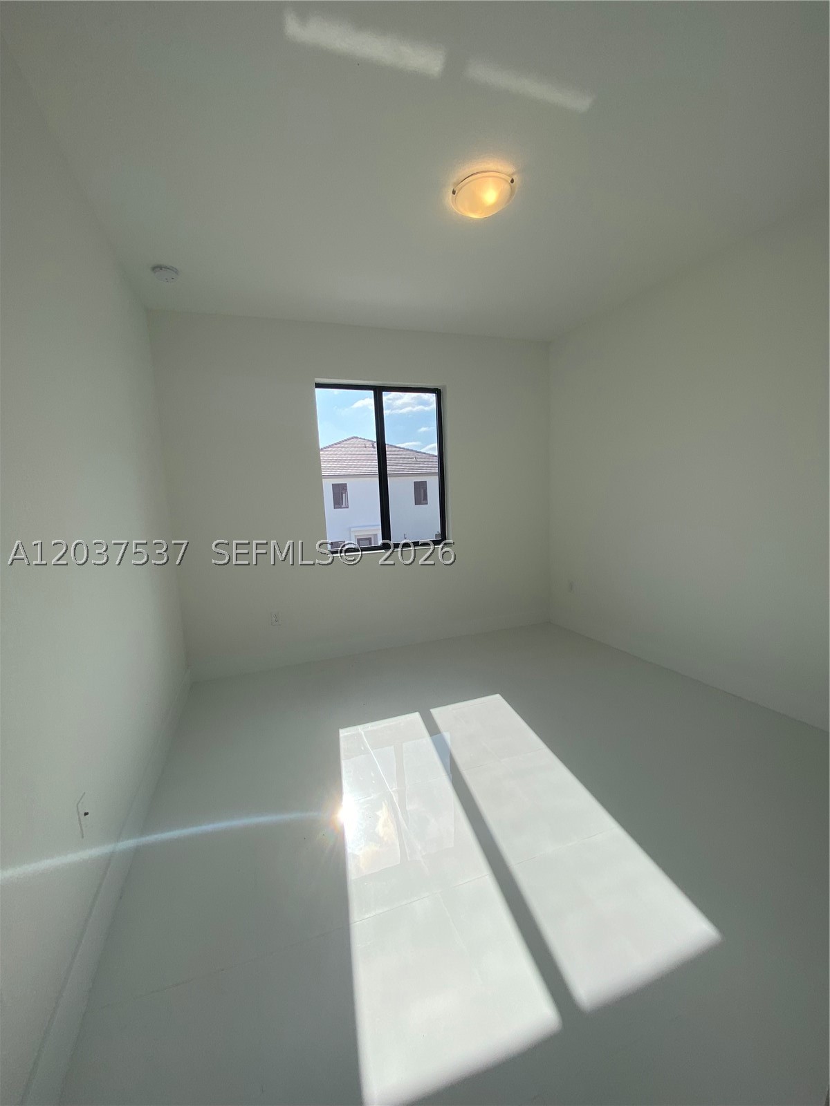 DEVCO VILLAS - Residential Lease