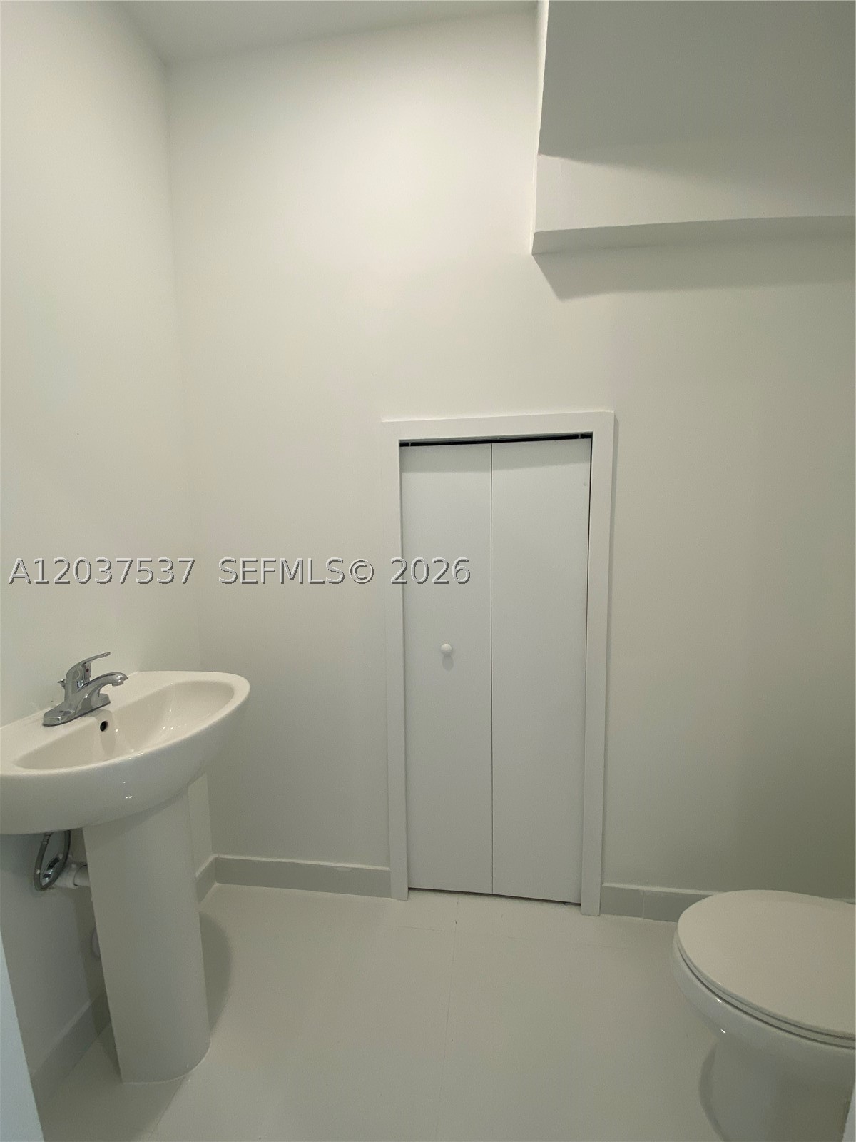 DEVCO VILLAS - Residential Lease