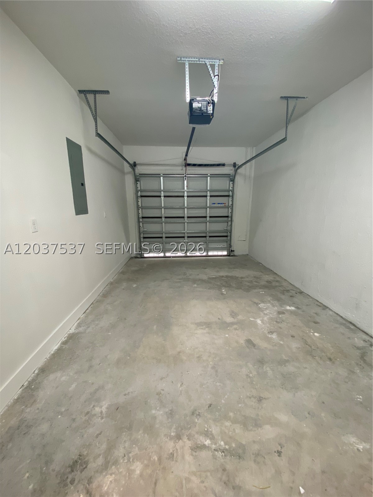 DEVCO VILLAS - Residential Lease