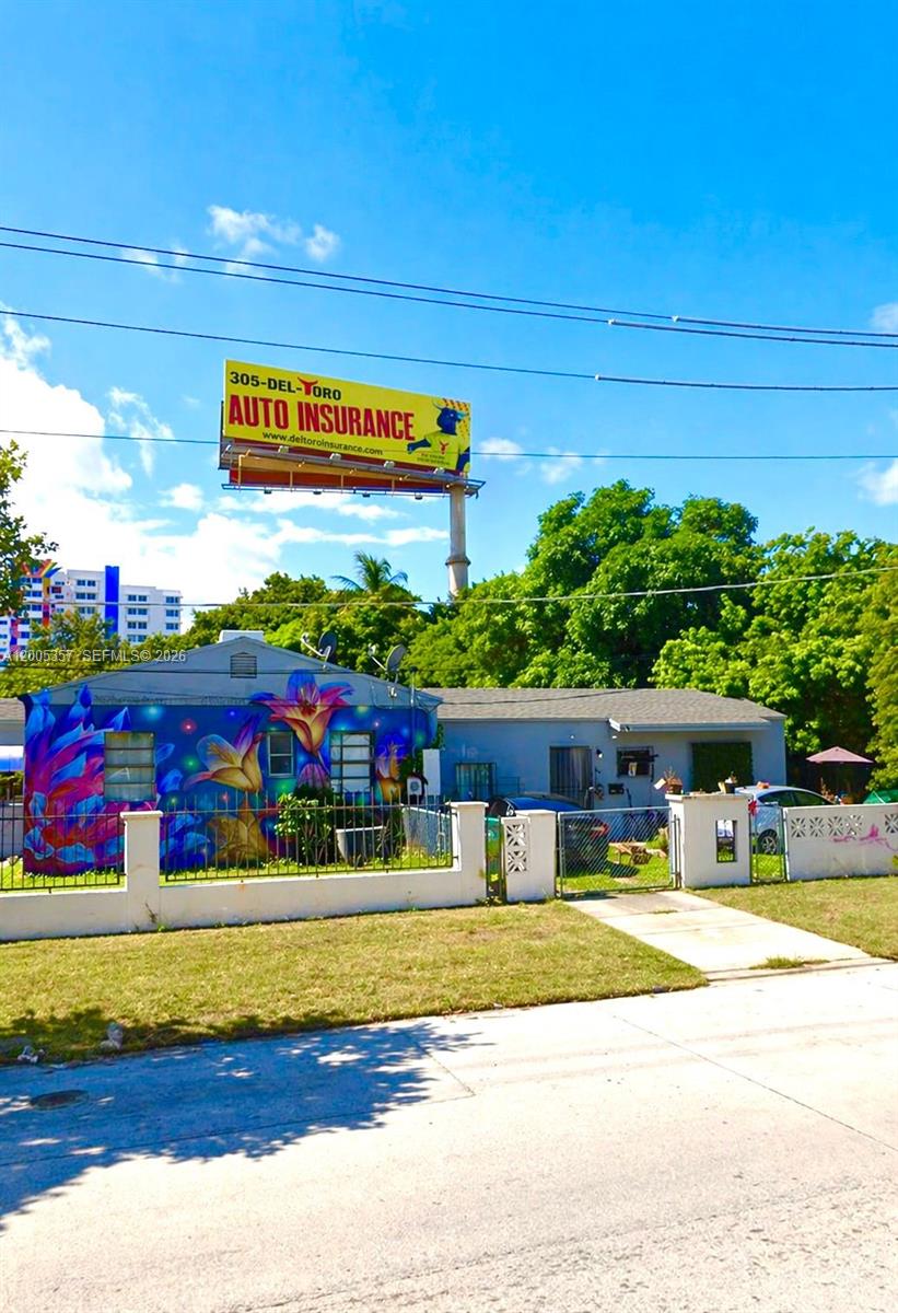 BAY VISTA PARK - Residential Lease
